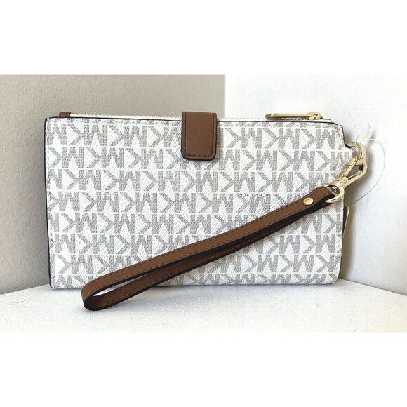 New Michael Kors Jet Set Travel Double zip wallet Signature Vanilla - Picture 3 of 6